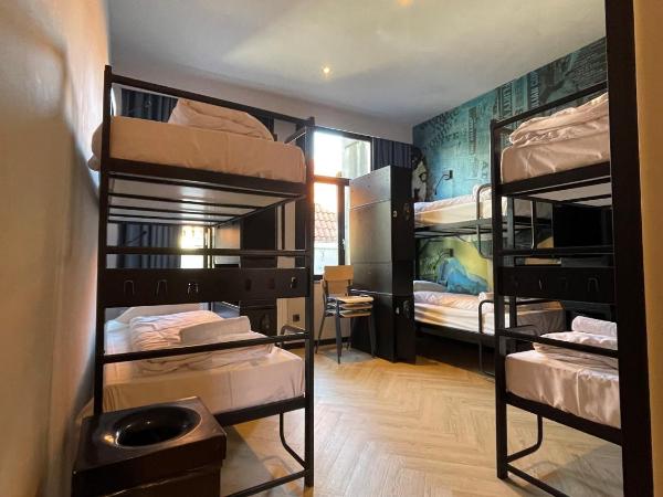 Heart of Amsterdam Hostel : photo 3 de la chambre chambre privée (6 adultes)