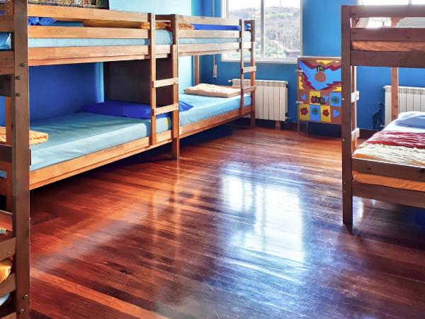 Meiga Backpackers Hostel : photo 1 de la chambre lit dans dortoir mixte de 8 lits