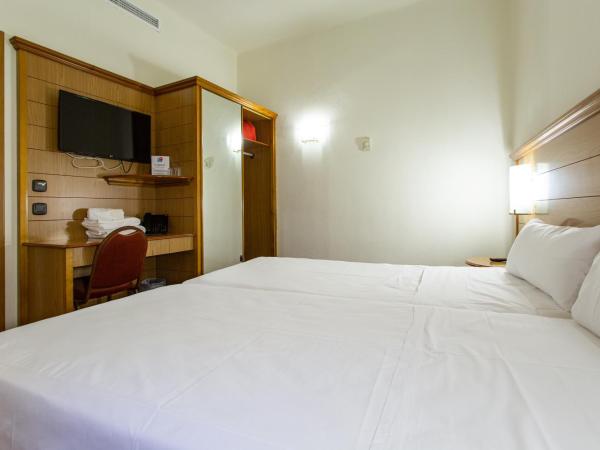 Negresco Gran Via : photo 9 de la chambre chambre double ou lits jumeaux Économique