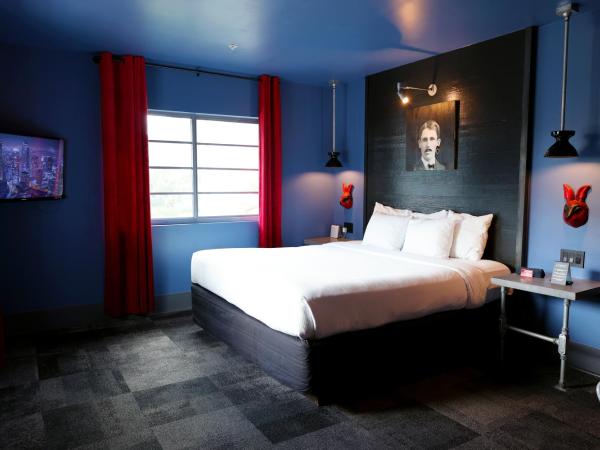Hotel Gaythering - Gay Hotel - All Adults Welcome : photo 1 de la chambre chambre lit king-size