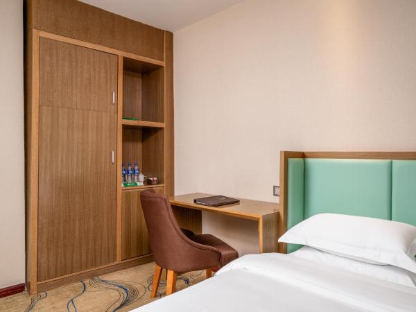 Guangzhou Boyi Hotel : photo 4 de la chambre chambre familiale deluxe