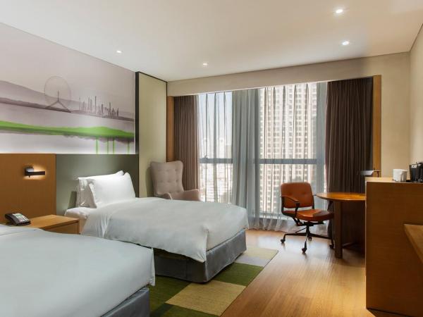 Holiday Inn & Suites Tianjin Downtown, an IHG Hotel : photo 4 de la chambre chambre lits jumeaux standard - vue sur ville