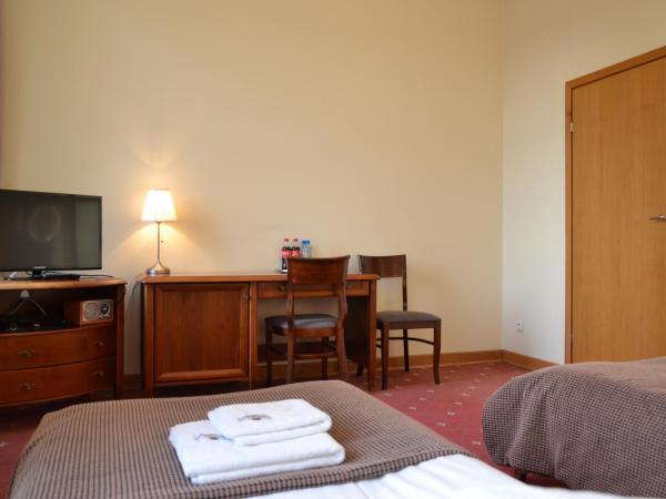 Hotel Łazienkowski : photo 5 de la chambre chambre lits jumeaux