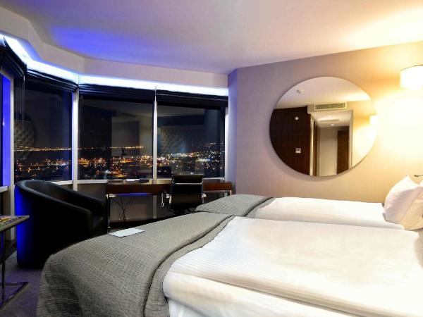 Ramada Encore by Wyndham Izmir : photo 2 de la chambre executive room with land view