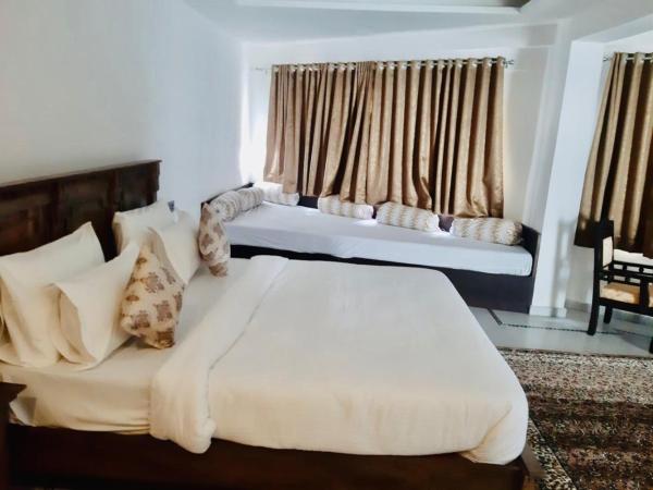 Hotel Devraj Niwas on Lake Pichola : photo 6 de la chambre luxury lake view suite