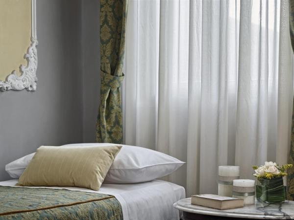 Hotel Pausania : photo 7 de la chambre chambre triple