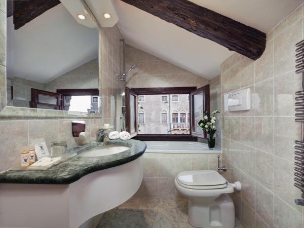 Hotel Pausania : photo 6 de la chambre chambre double ou lits jumeaux