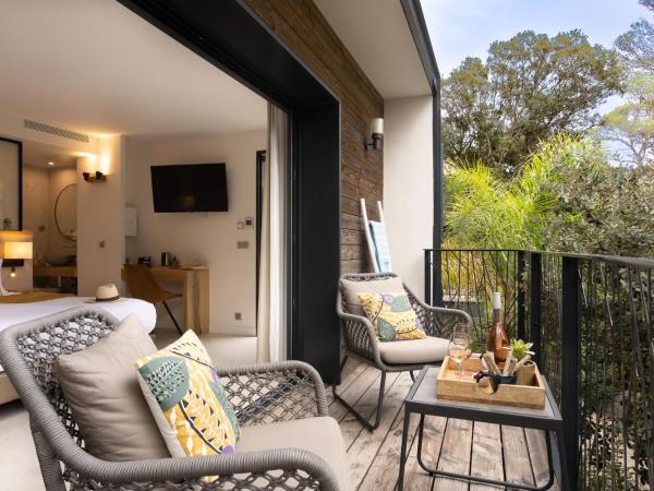 Le Lodge des Îles d'Or : photo 4 de la chambre chambre double ou lits jumeaux supérieure (À l’Étage)