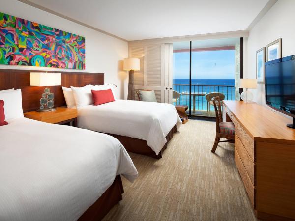 The Royal Hawaiian, A Luxury Collection Resort, Waikiki : photo 2 de la chambre hébergement avec 2 lits doubles océan - tour mailani