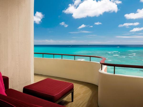 The Royal Hawaiian, A Luxury Collection Resort, Waikiki : photo 4 de la chambre hébergement d’angle lit king-size océan - mailani