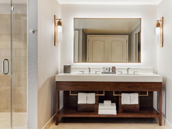 JW Marriott Phoenix Desert Ridge Resort & Spa : photo 2 de la chambre suite 1 chambre exécutive avec 1 lit king-size, canapé-lit et balcon