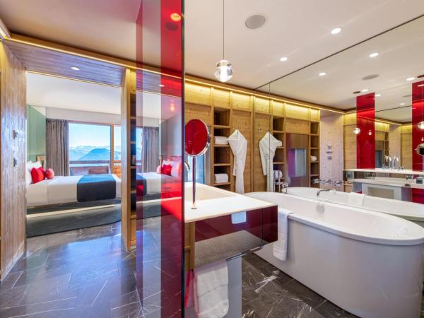 W Verbier : photo 10 de la chambre chambre spectacular avec 1 lit king-size - meilleure vue sur vallée