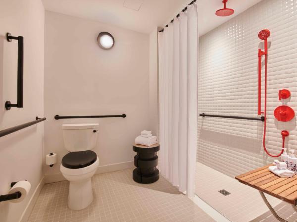 Virgin Hotels New York City : photo 4 de la chambre chambre lit king-size - accessible aux personnes à mobilité réduite