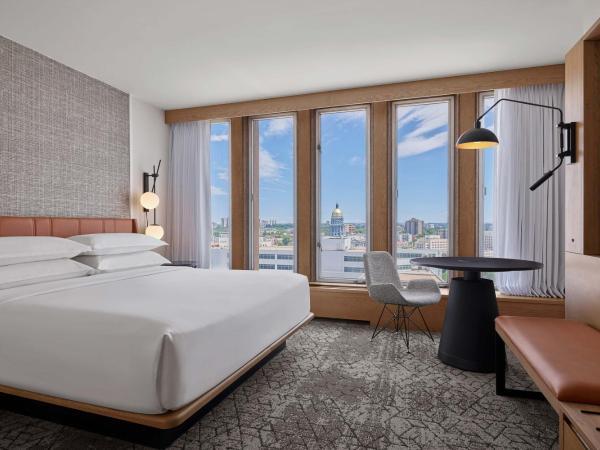 Sheraton Denver Downtown Hotel : photo 1 de la chambre chambre lit king-size deluxe
