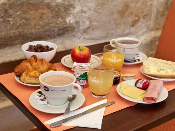 Austin's Arts Et Metiers Hotel : photo 4 de la chambre chambre double - accessible aux personnes à mobilité réduite