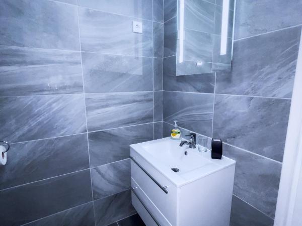 Végvári Hotel Eger : photo 10 de la chambre chambre lits jumeaux deluxe