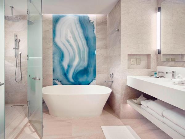 JW Marriott Cancun Resort & Spa : photo 8 de la chambre chambre lit king-size de luxe avec balcon - vue sur océan