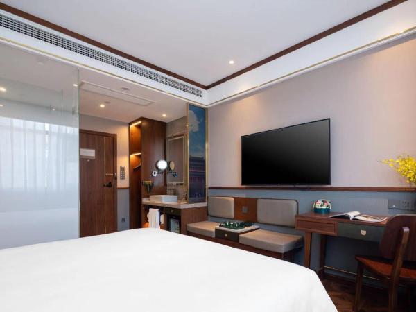 Time Traveller Boutique Hotel - Near Beijing Xidan Financial Street, Central Conservatory of Music, Tian'anmen Square, The Capital Museum, 10 minutes away from Beijing West Railway Station, Free ice cream, coffee and laundry service, Free GYM : photo 2 de la chambre chambre double deluxe
