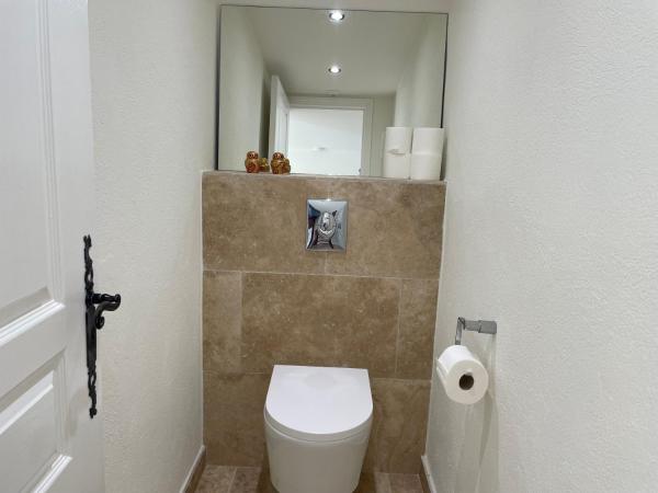 Villa Leopard Grimaud : photo 8 de la chambre appartement - vue sur piscine