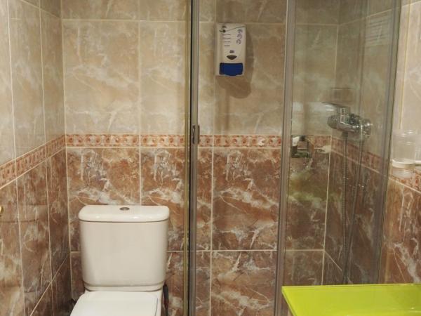 Hostal Acella : photo 6 de la chambre petite chambre double