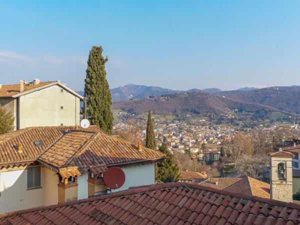 Palazzo Rivola : photo 9 de la chambre chambre double avec salle de bains privative