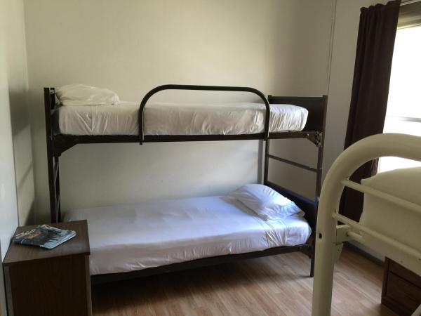 Avenues Hostel : photo 3 de la chambre lit dans dortoir pour hommes de 4 lits