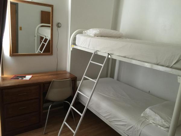 Avenues Hostel : photo 4 de la chambre lit dans dortoir pour hommes de 4 lits