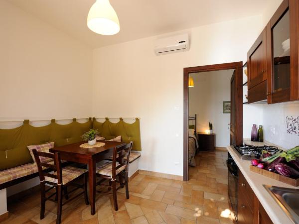 Agriturismo Il Vecchio Mandorlo : photo 5 de la chambre appartement - rez-de-chaussée