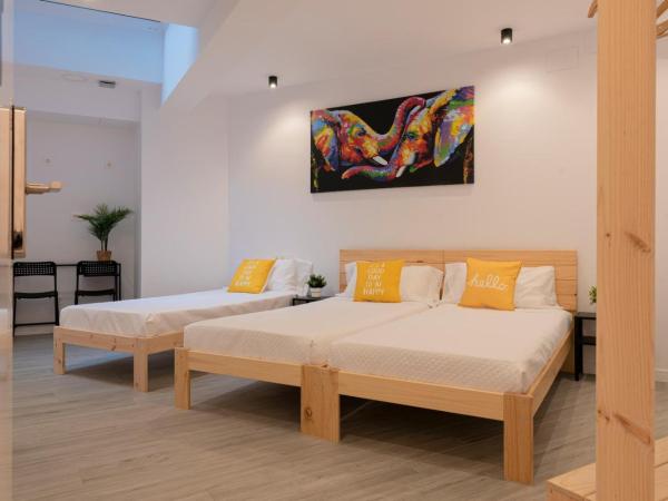 Bilbao ROOMS & KITCHEN Zorroza : photo 1 de la chambre chambre lits jumeaux pour personnes à mobilité réduite