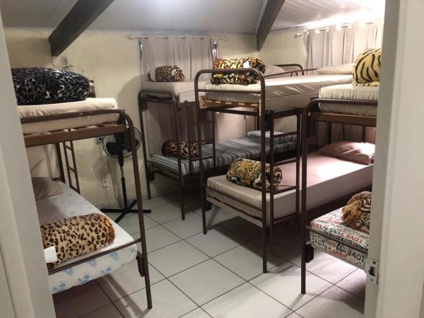 Hostel Horizonte de Minas : photo 2 de la chambre dortoir mixte de 8 lits