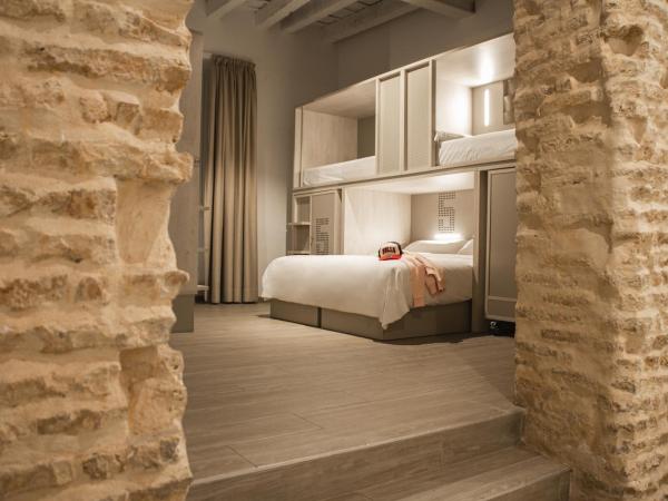 room00 Salvador Hostel : photo 1 de la chambre chambre familiale deluxe (6 adultes)