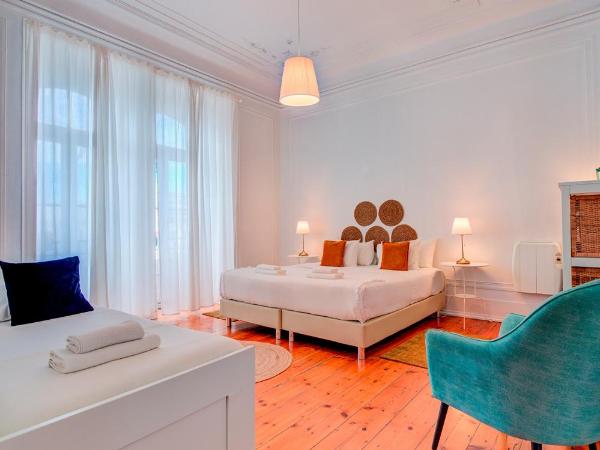 Chalet D´Ávila Guest House : photo 6 de la chambre chambre quadruple avec salle de bains commune