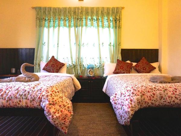 New Annapurna Guest House : photo 8 de la chambre chambre de luxe - vue sur montagne