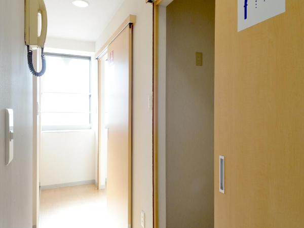 Juyoh Hotel : photo 4 de la chambre chambre lits jumeaux de style japonais avec salle de bains commune