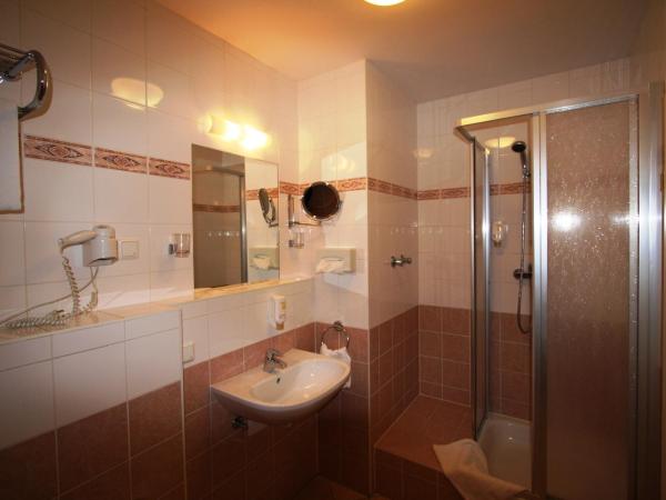 Suite Hotel 900 m zur Oper : photo 4 de la chambre chambre simple