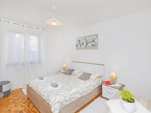 Rooms Ivo : photo 6 de la chambre chambre double avec salle de bains privative