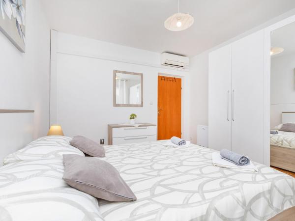 Rooms Ivo : photo 7 de la chambre chambre double avec salle de bains privative