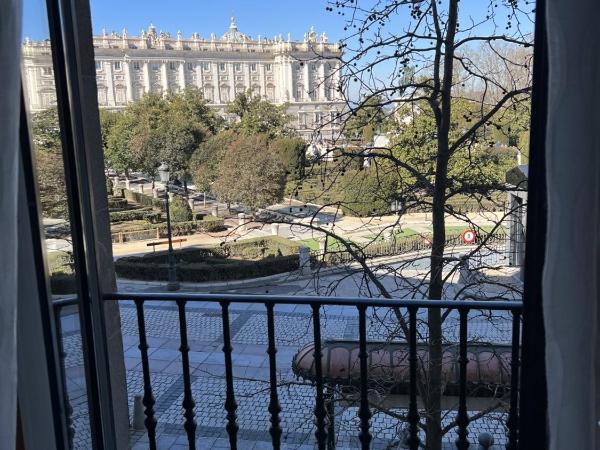 Hostal Central Palace Madrid : photo 4 de la chambre chambre double extérieure