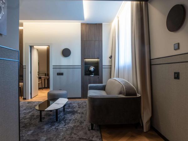 Radisson Collection Hotel, Palazzo Touring Club Milan : photo 1 de la chambre chambre familiale