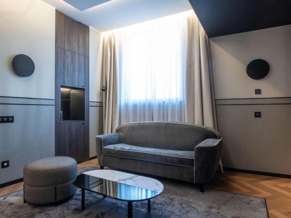 Radisson Collection Hotel, Palazzo Touring Club Milan : photo 5 de la chambre chambre familiale