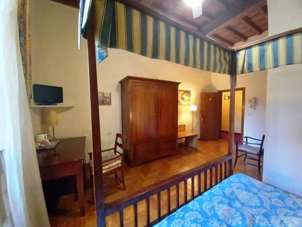 Hotel Tourist House : photo 7 de la chambre chambre double