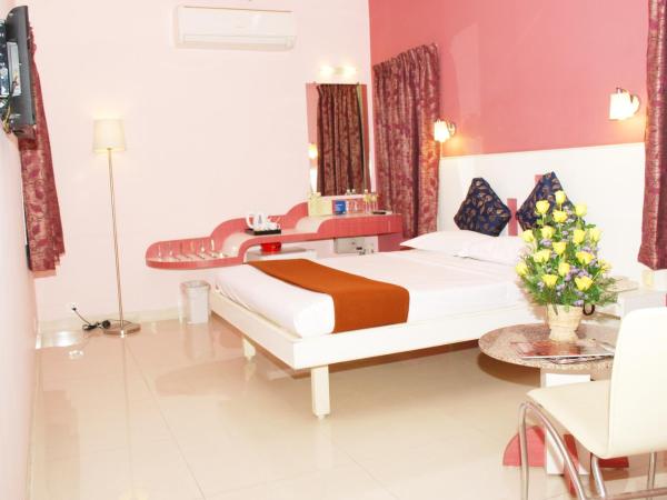 Hotel Pandian : photo 9 de la chambre chambre double deluxe