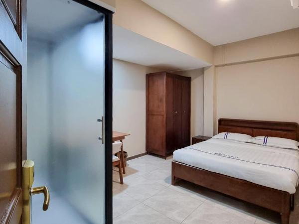 Global Residency : photo 3 de la chambre chambre double avec salle de bains privative