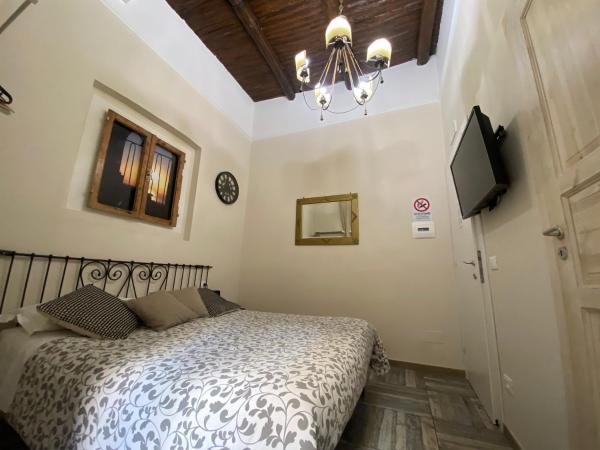 Corso 211 Beds & Suites : photo 1 de la chambre chambre double avec salle de bains privative