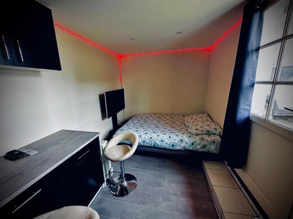 Le Petit Nid Douillet Spa Balneo : photo 8 de la chambre chambre double avec salle de bains privative