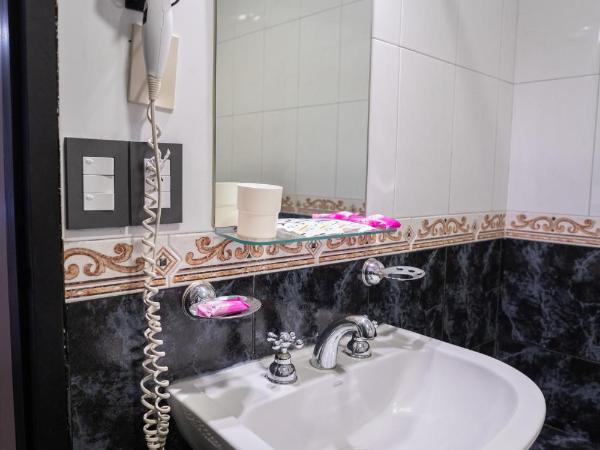 Hotel Marilian : photo 5 de la chambre chambre triple standard