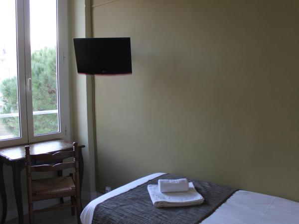 Hotel Danemark : photo 7 de la chambre chambre supérieure (2 ou 3 lits simples)