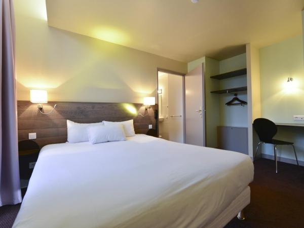 Accostage Hôtel Plage de la Concurrence : photo 8 de la chambre chambre double ou lits jumeaux avec patio