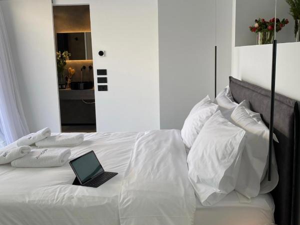 No Stars - Luxury Hotel Apartments : photo 9 de la chambre penthouse maisonette with panoramic mountain & partial lake view