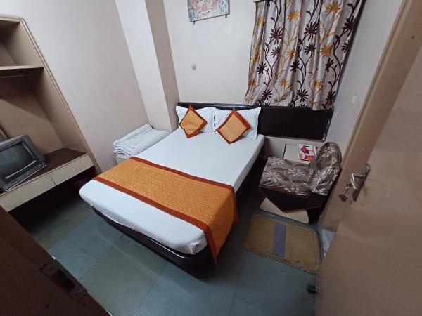 Kailash Hotel : photo 3 de la chambre chambre double standard avec salle de bains commune